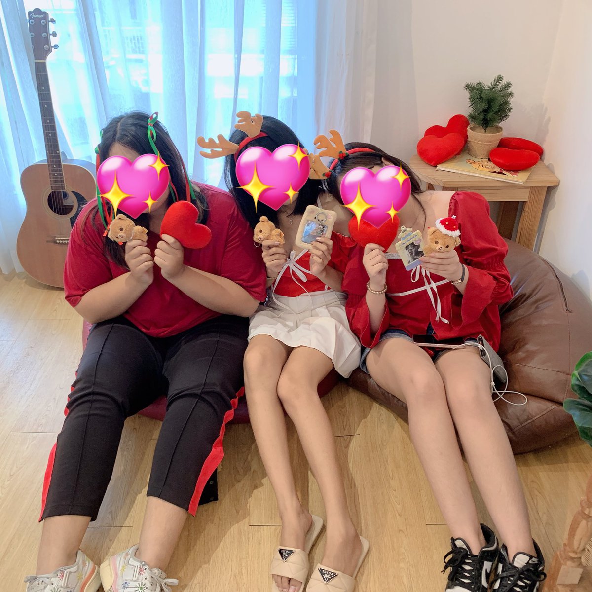 merry Christmas or markhyuck marry 🐯💝🐻

#Christmas_MD 
#맠동과_함께_크리스마스 
#ChristmasGrowthAround
<a href="/kim__yeonhwa_a/">𝘤𝘩𝘢𝘮𝘢𝘭𝘪 #𝗧𝗔𝗦𝗧𝗘 🧸🌠</a> 
<a href="/guchiunoey/">ดงรึนมันตายทุกวัน ˘ ³˘☘🐻🍊</a>