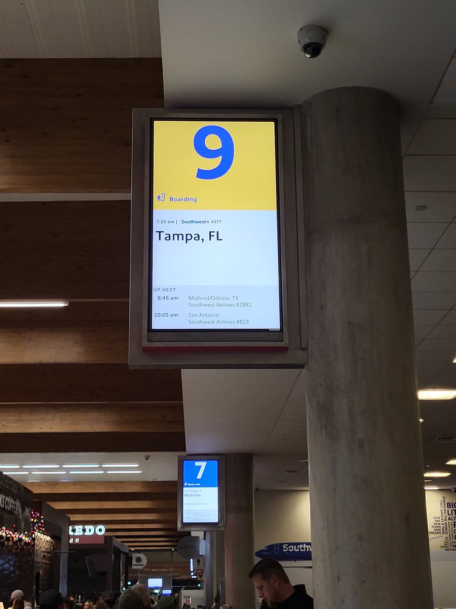 Last minute flight to Tampa to watch the ladies go back-to-back
#HookEm #NCAAWVB