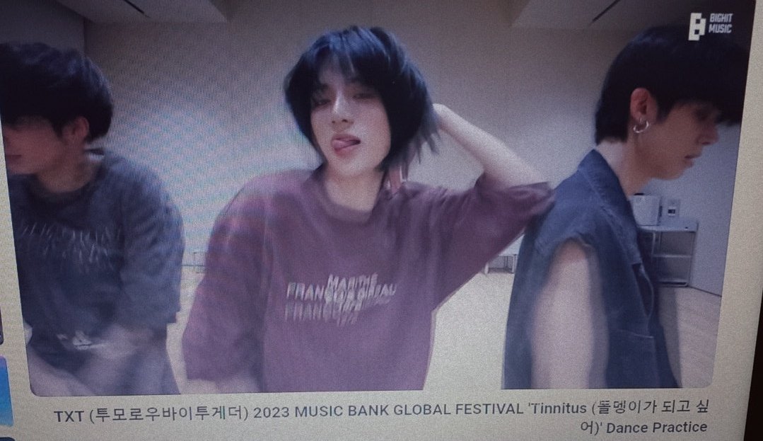 massa_moa5's tweet photo. @txt_isthe_best #MoaPower π₯π€
#MoaOwnTheCrown π
Stream while I'm studying!π https://t.co/Ng35AWwcQG