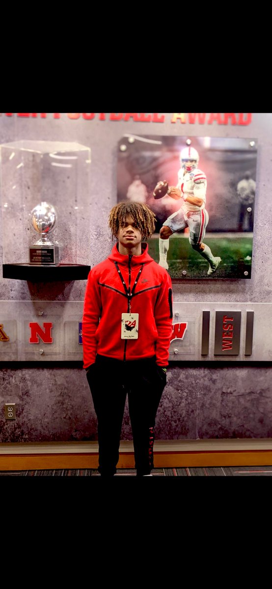 Had a great visit up @OhioStateFB yesterday to watch a bowl game practice! Appreciate the invite @etwill21 ❤️🤍