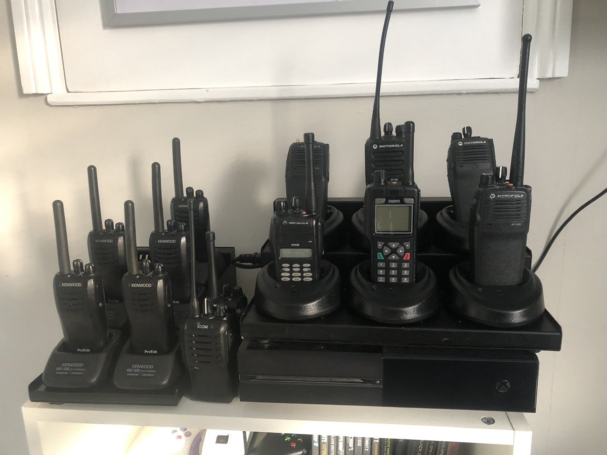 Wow how the collection has grown
(I’m fully aware that those Motorolas and Sepura don’t go in that charger it’s was used for display purposes)
@MotoSolutions 
@SepuraLtd 
@Icom_UK 
@HyteraHYT