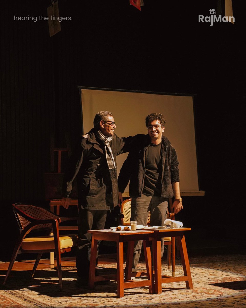 RajManTweets's tweet photo. RajMan presents ‘Hearing the Fingers’. 
Moments from First day, First show; Jairangam. 

10 December 2023 is special for us and will always be. Hearing the Fingers was the opening show for Jairangam’s spotlight at Krishnayan, Jawahar Kala Kendra, Jaipur. 

#art #theatre #RajMan https://t.co/tuS9Le9HMn