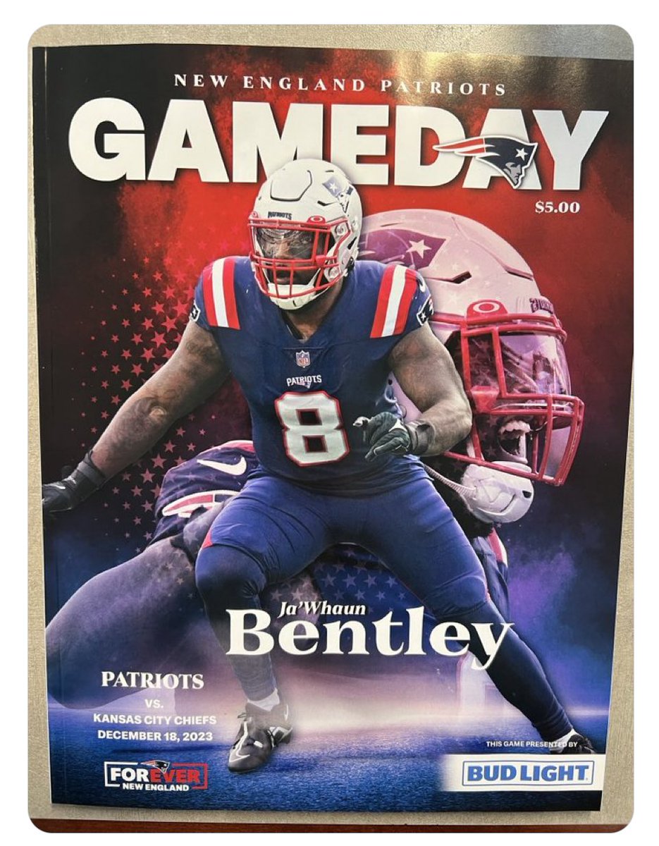 Kodiva22's tweet photo. #LettsssGooo 🏈 Game Day #NEvKC. #PatriotsNation https://t.co/MAhMFjJGdX