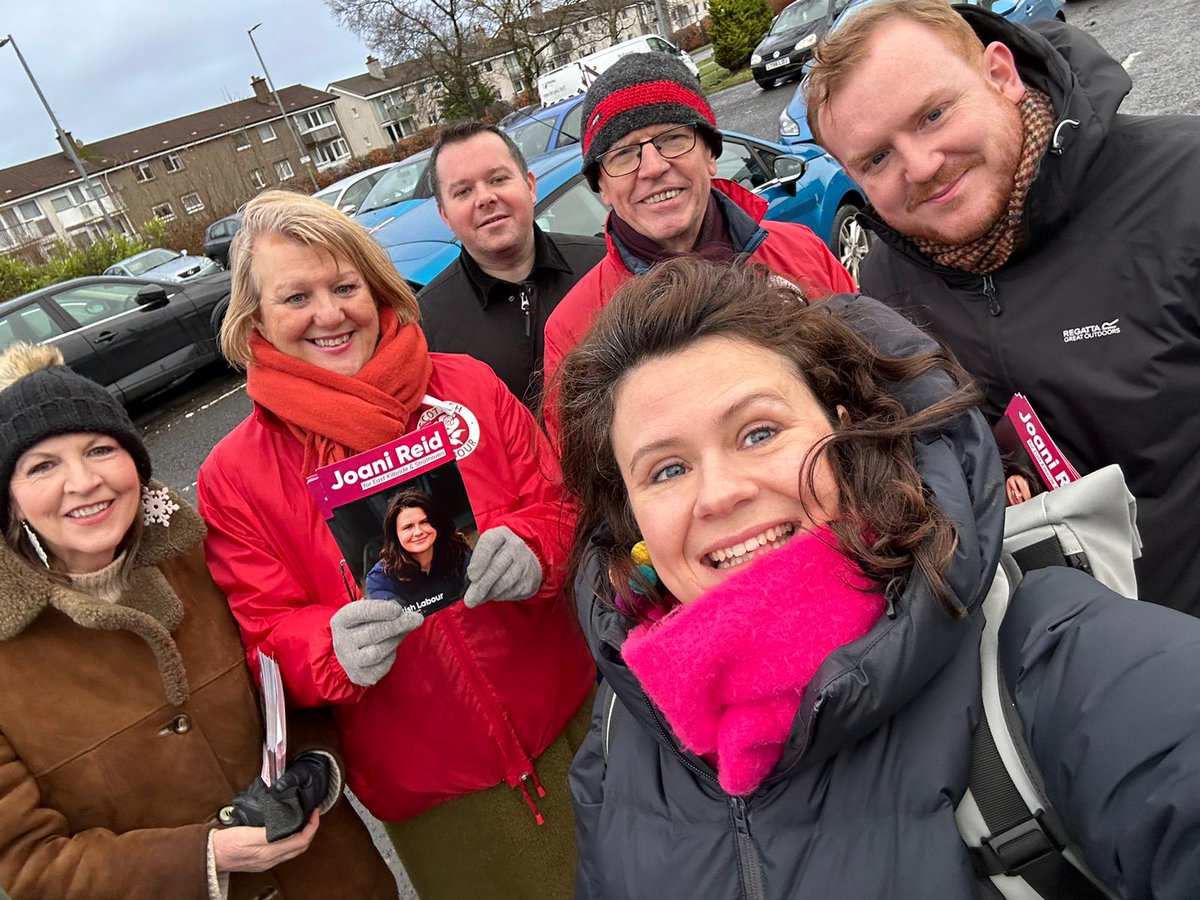 Last canvass of 2023 in Westwood with our East Kilbride and Strathaven candidate @JoaniReid. Lots of warm conversations with residents excited about change! #labourdoorstep @ScottishLabour