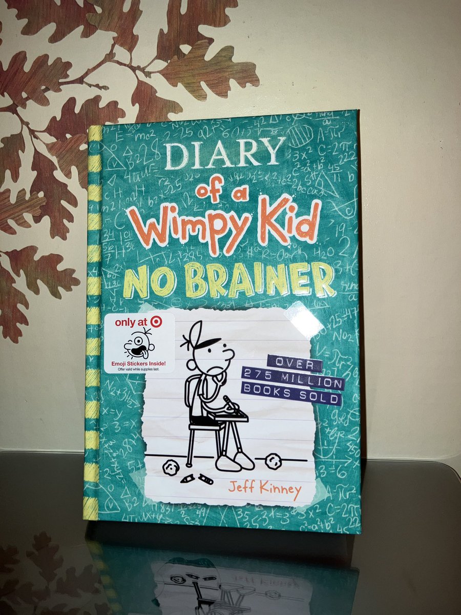 Yessir, I finally got Diary of A Wimpy Kid: No Brainer book

@wimpykidmovie