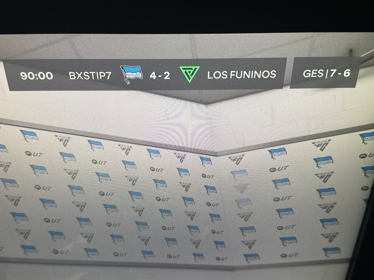 Komplettes Wochenende verschenkt, um am Ende ein 45 Min BO2 Berliner Hochball mit Dauerrucklern und der schlechtesten Con vom Wochenende durch 2 Eckentore zu verlieren 

Top 9-16 EU East ✅
0€ ✅
hinterfragen beruflicher Entscheidungen ✅