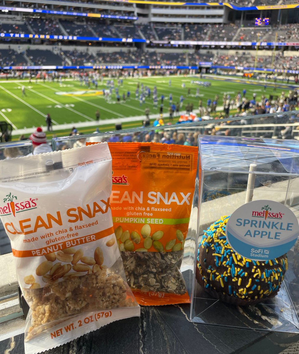 Snacking good at @SoFiStadium today! 🏈🏟️🙌

Whether you're at the #RamsHouse or homegating, let's hear what you're snacking on during today's @RamsNFL game!

#MelissasProduce #StadiumFood #CleanSnax #SeasonsBest #SoFiStadium #WASvsLAR