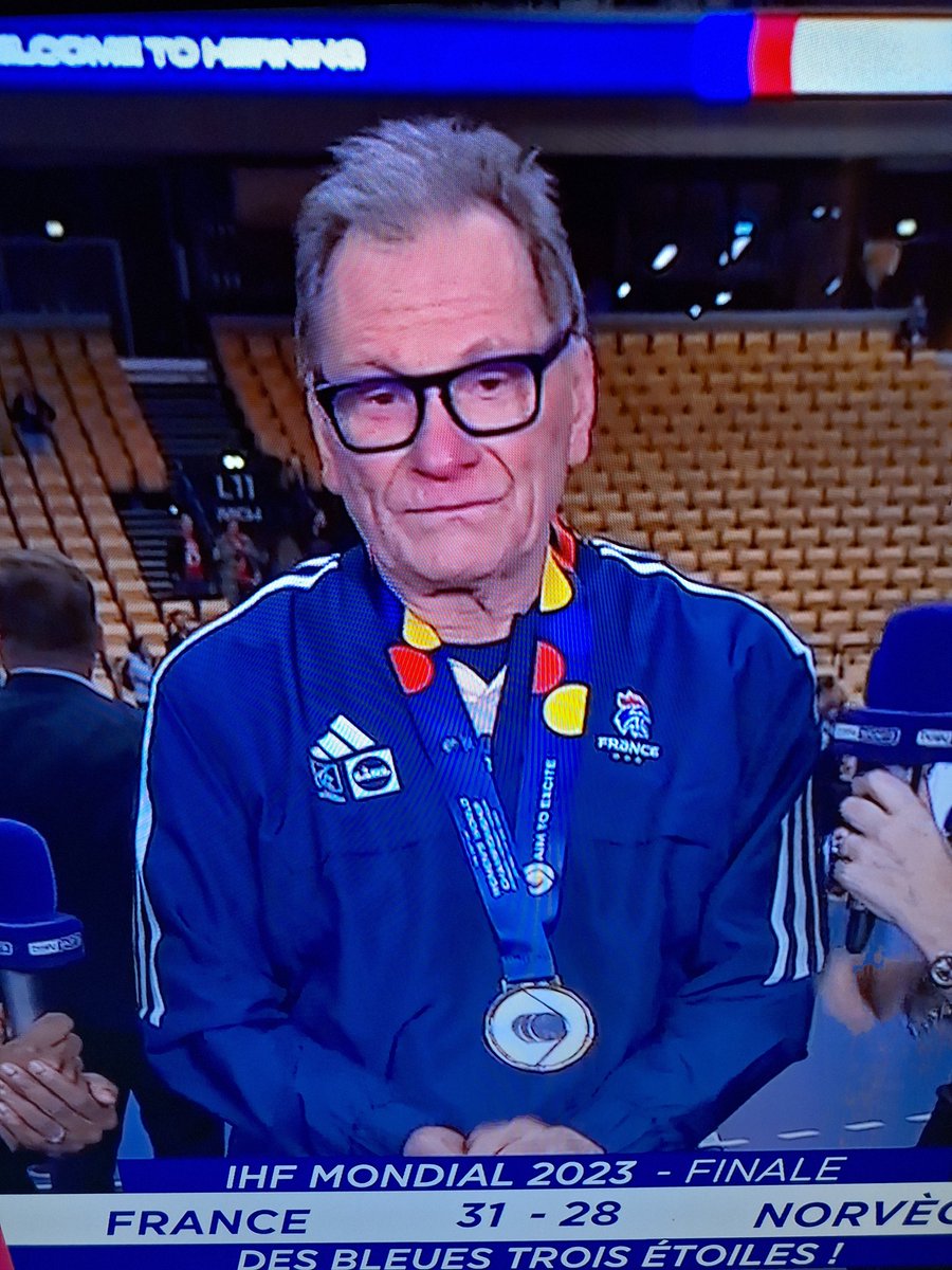 Se rend-on vraiment  compte de l immense talent d Olivier Krumbholz, 3 fois champion du monde. Avec tant d'humilité. Bravo Olivier!!!