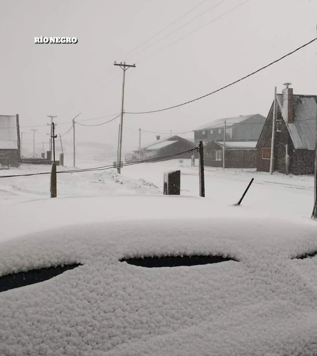 El presi: El cambio climático es un invento socialista
Caviahue a 4 días de que empiece el verano: kkjjjj guardaste la campera papirri?