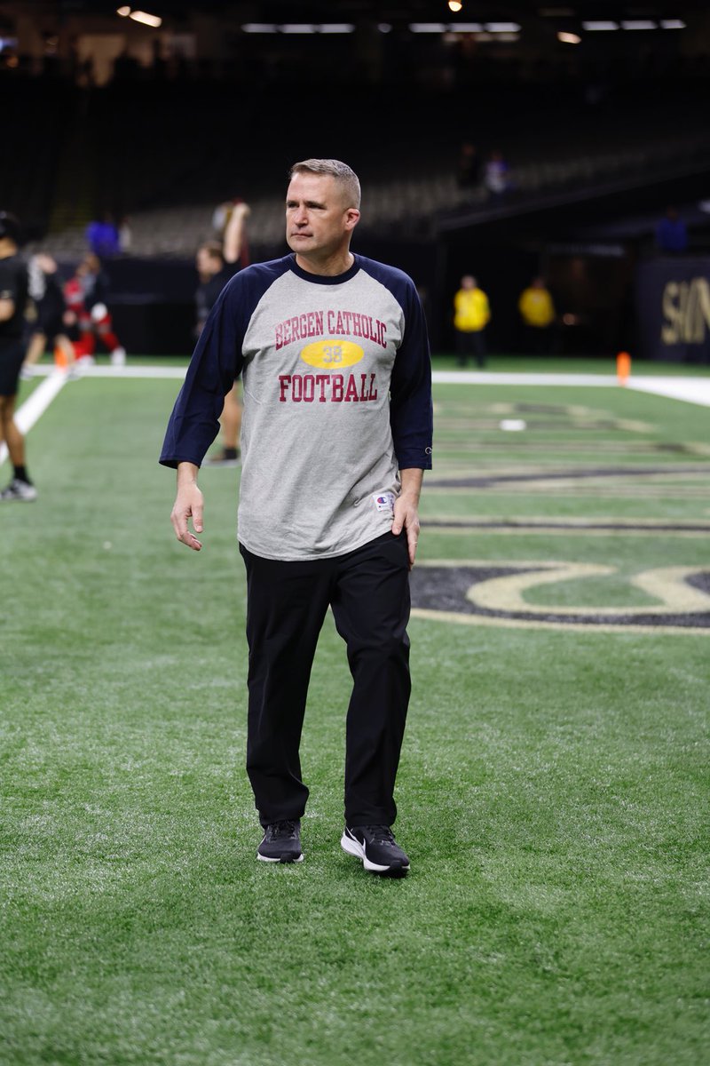 #Saints special teams coach Darren Rizzi wearing his high school alma mater shirt during pregame. Bergen Catholic’s rival is Don Bosco Preparatory, which is where Giants’ QB Tommy DeVito attended high school.