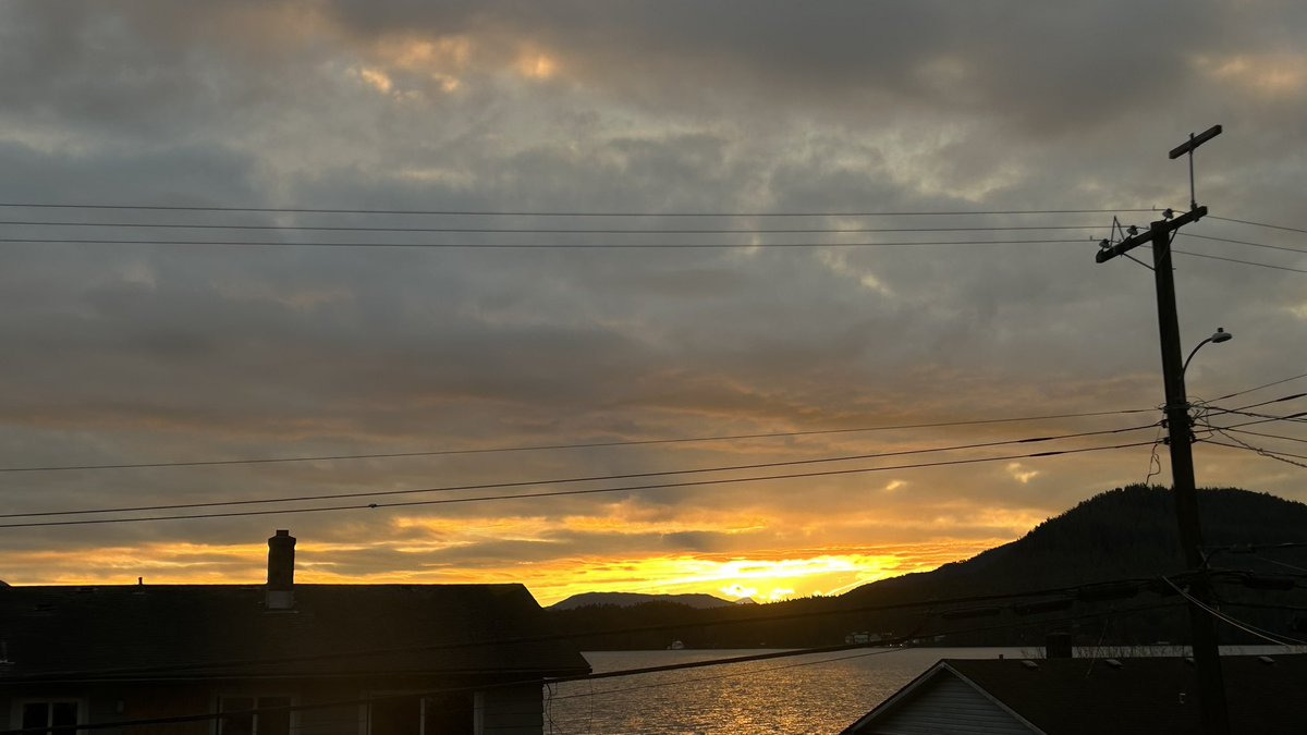 a week later, still have the sunshine on your side! Let the smiles continue, the embrace of warmth is missed from your hugs. i love you mom #risp #love #matriarch #strength #mom #sunshine #sunrise #heiltsuk #greatbearrainforest