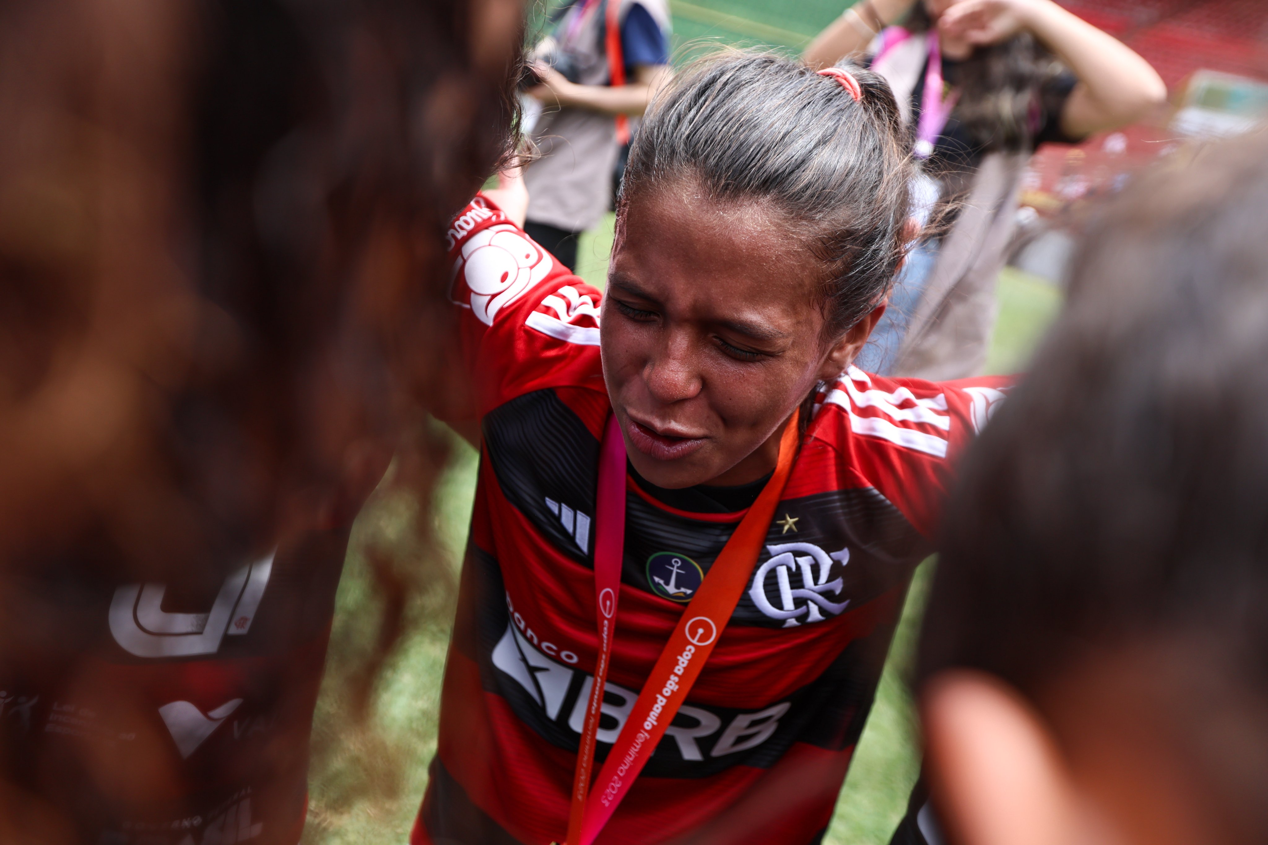 São Paulo Feminino on X: ÉÉÉÉÉÉÉ CAAAAAAMMMPEEEÃO! É PENTACAMPEÃO  🏆🏆🏆🏆🏆 A BASE CONQUISTA O PAULISTA FEMININO SUB-17 PELA QUINTA VEZ NA  HISTÓRIA! #FutebolFemininoTricolor #VamosSãoPaulo 🇾🇪   / X