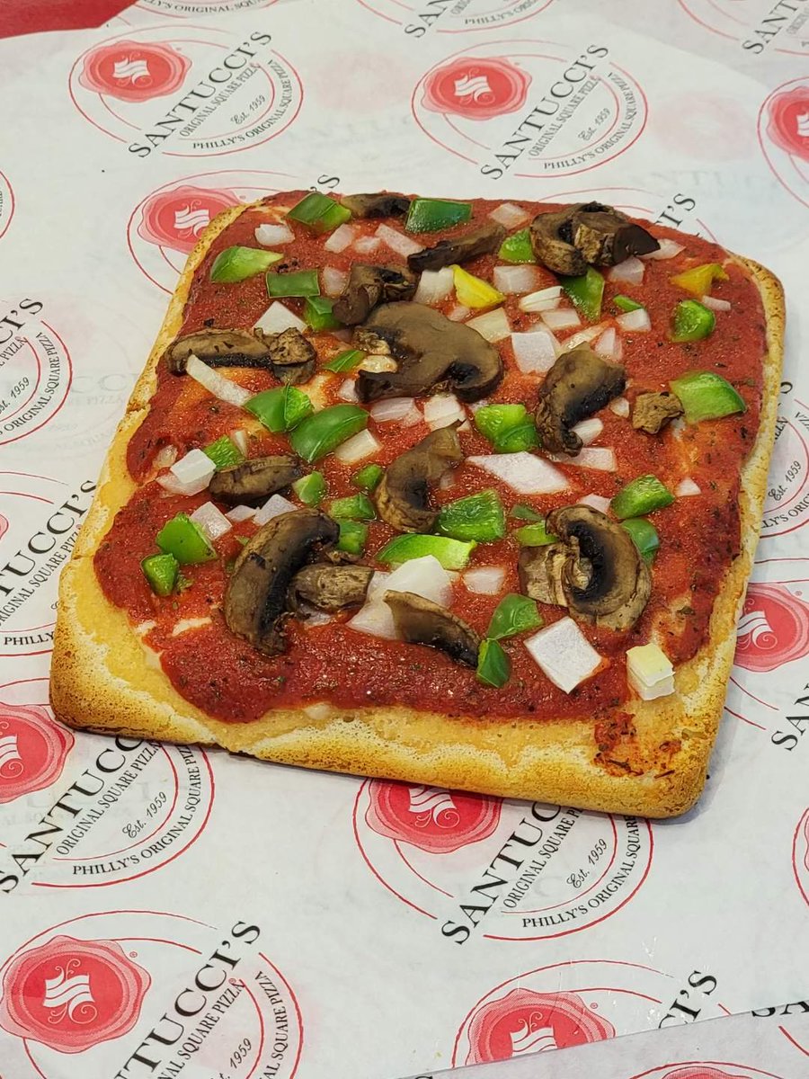 Santuccispizza's tweet photo. Did you know you could order our Gluten Free as a Speciality Pizza? 

Featured: GF Works Pizza 🍕

Next up, Buffalo Chicken 🤤 https://t.co/d3K8g1njdM