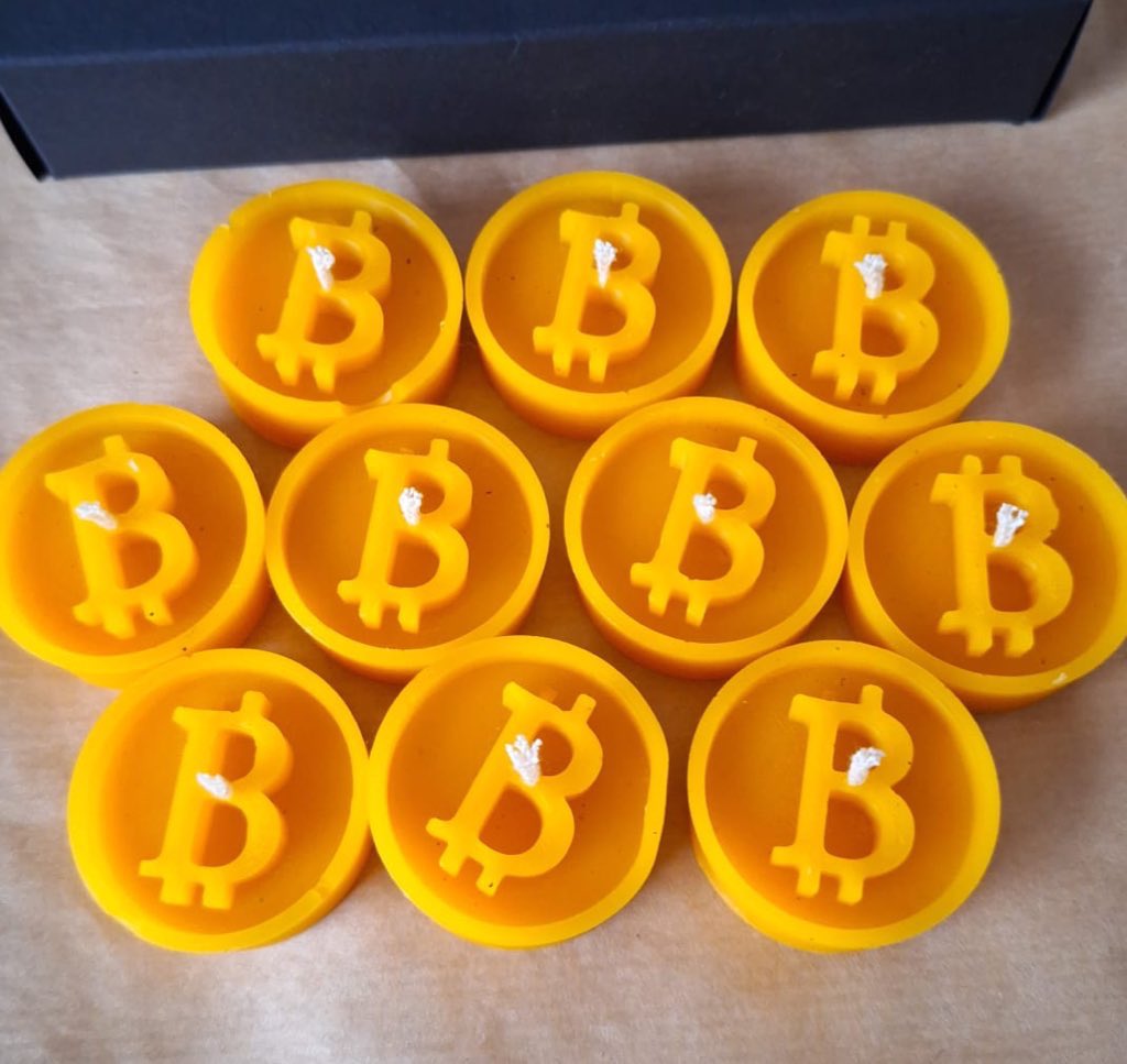 First Bitcoin bee wax tee candles are ready to go public. Contact me or <a href="/kristapsk/">₿ Lord Kristaps Kaupe  ($ is for sats)</a> if you want some for yourself or as Christmas present for another bitcoiner…#Bitcoin #candles #homemade