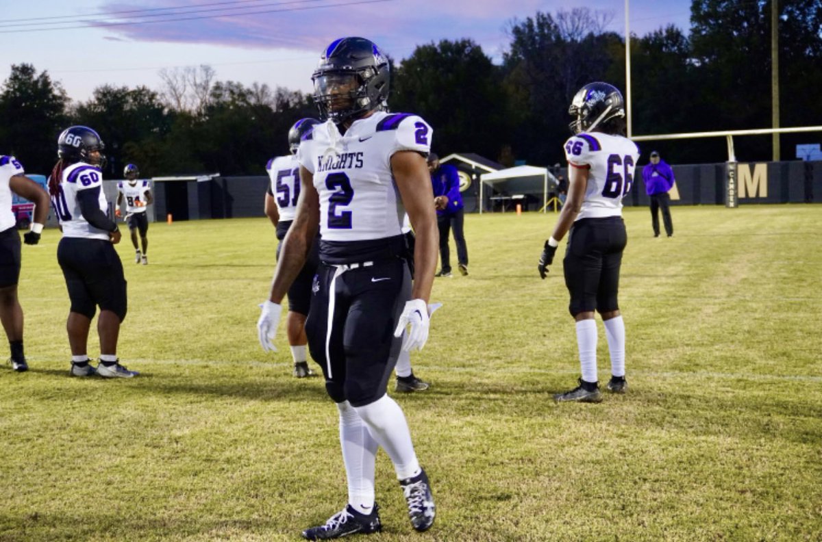 AGTG For allowing me to be 1st team All-Conference &amp; a All-State Running back🙏🏾🖤