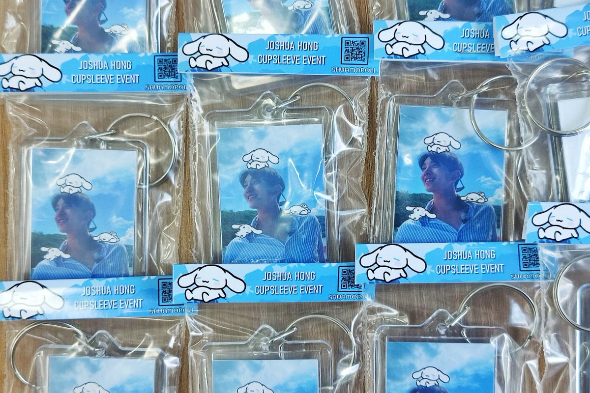 jinyoonchi's tweet photo. Hong Jisoo name tags and keychain from @alapaapcore and photo insert keychain from @TheSevensFH. Thank you Ulap and Shine! ☁️✨ https://t.co/k2UWJJqhoB
