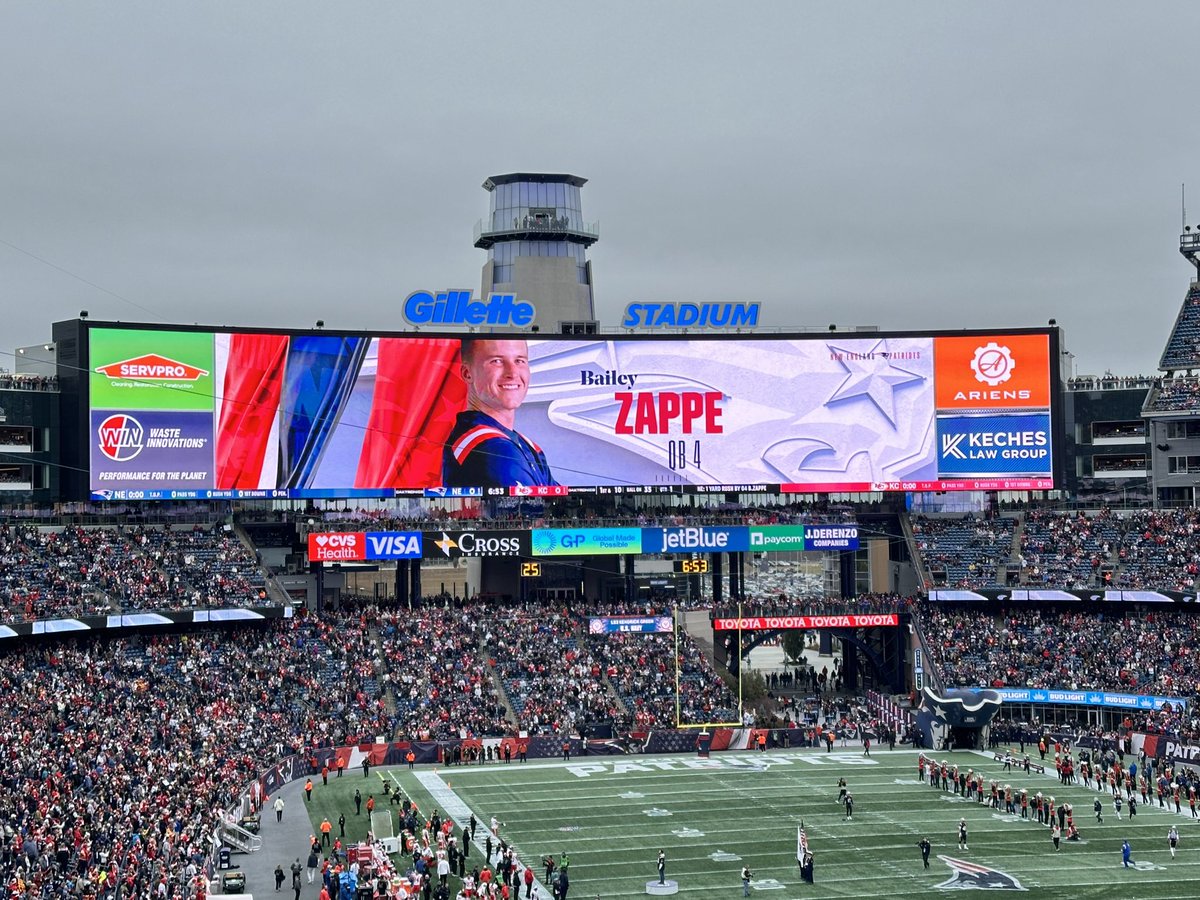 bobmule's tweet image. Zappe is in da house