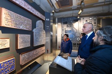 Kültür Bakanımız Sayın Mehmet Nuri Ersoy “Medeniyet Kur/an Şehir” sergimizi ziyaret etti. Sergiye dair detayları tarih danışmanımız 
Prf. Dr. Haşim Şahin ve Yasin Tütüncü aktardı. 
<a href="/MehmetNuriErsoy/">Mehmet Nuri Ersoy</a>  <a href="/Konyabuyuksehir/">Konya Büyükşehir Belediyesi 🇹🇷</a>  <a href="/y_tutuncu/">yasin Tutuncu</a> 
<a href="/pelitcikli/">Haşim Şahin</a>