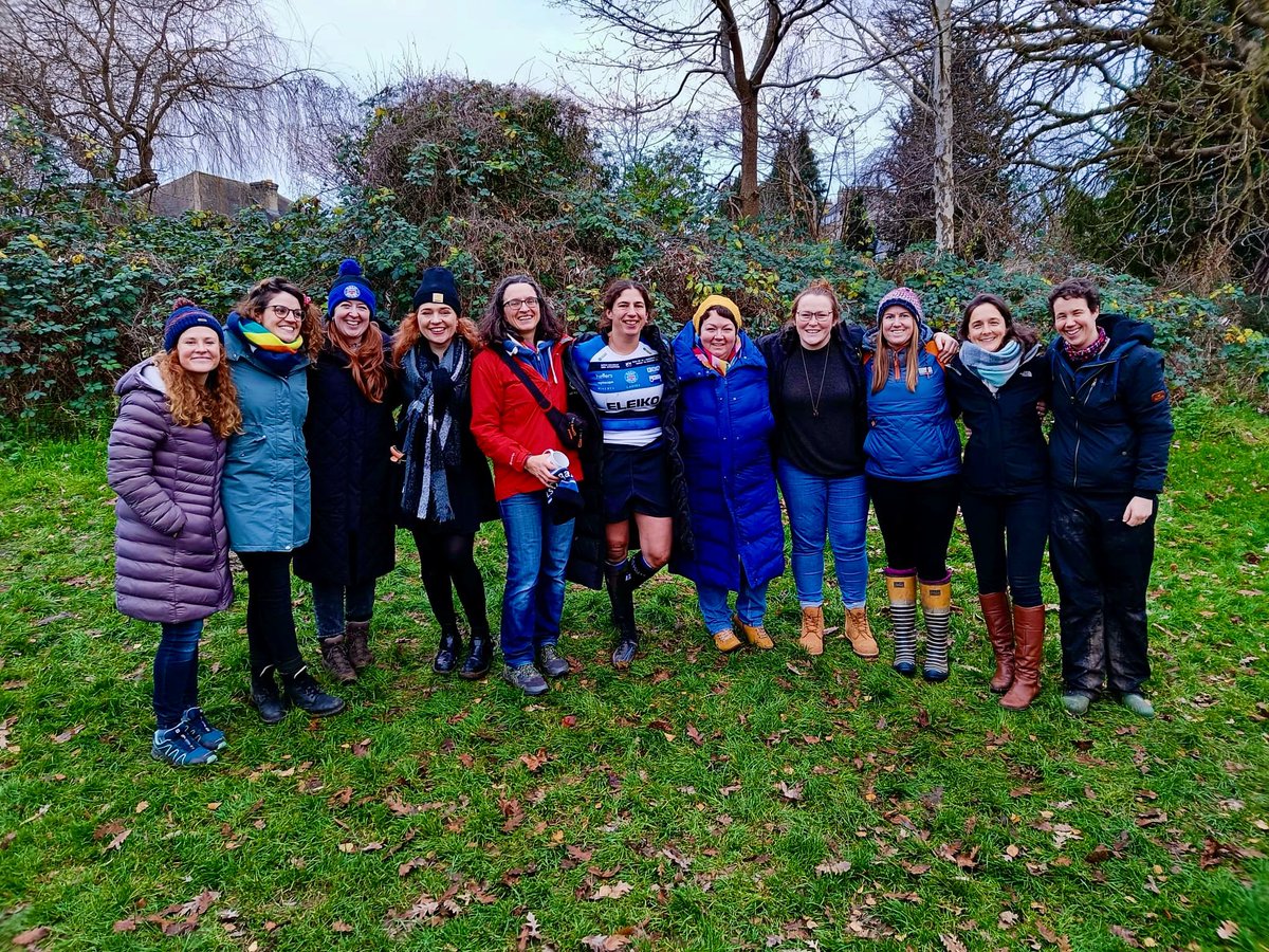 Some OG BRLs were on the sidelines today 😍 Over 1600 Bath caps between these lot! Great to have you supporting our club still and cheering on Holloway for her 300th. Final score landed on 38-10 to Bath down @ Lambridge. A fabulous day all round! 💙

#BRLXX
#ISayBathYouSayLadies