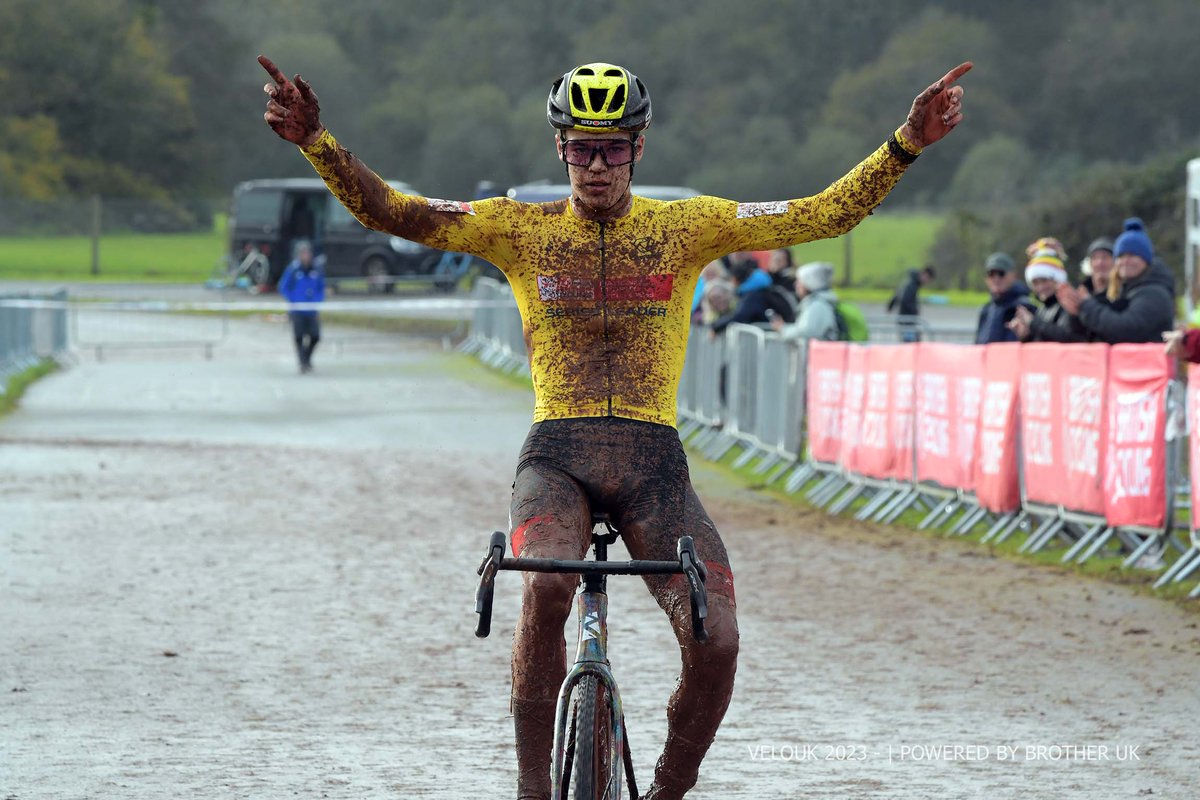 CX Result: Wessex CX League Round 10 Tom Couzens, Leon Atkins, and Helen Pattinson three of the winners at round 10 of the Wessex Cyclocross League, December 17, Clanfield velouk.net/2023/12/17/cx-… #Brother4Results | Presented by @RibbleCycles #winnersbikes #bikeforcyclocross