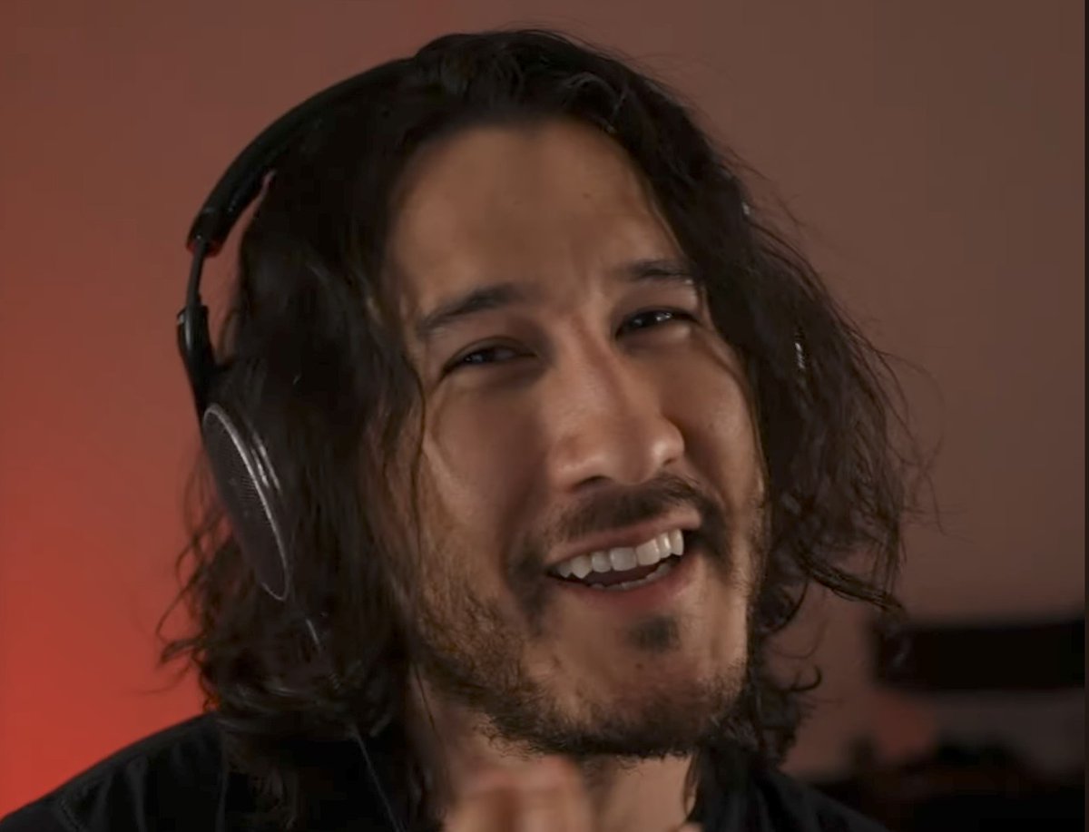 JudeStarRowan's tweet photo. he's so Markiplier https://t.co/0x2GiBXD5c