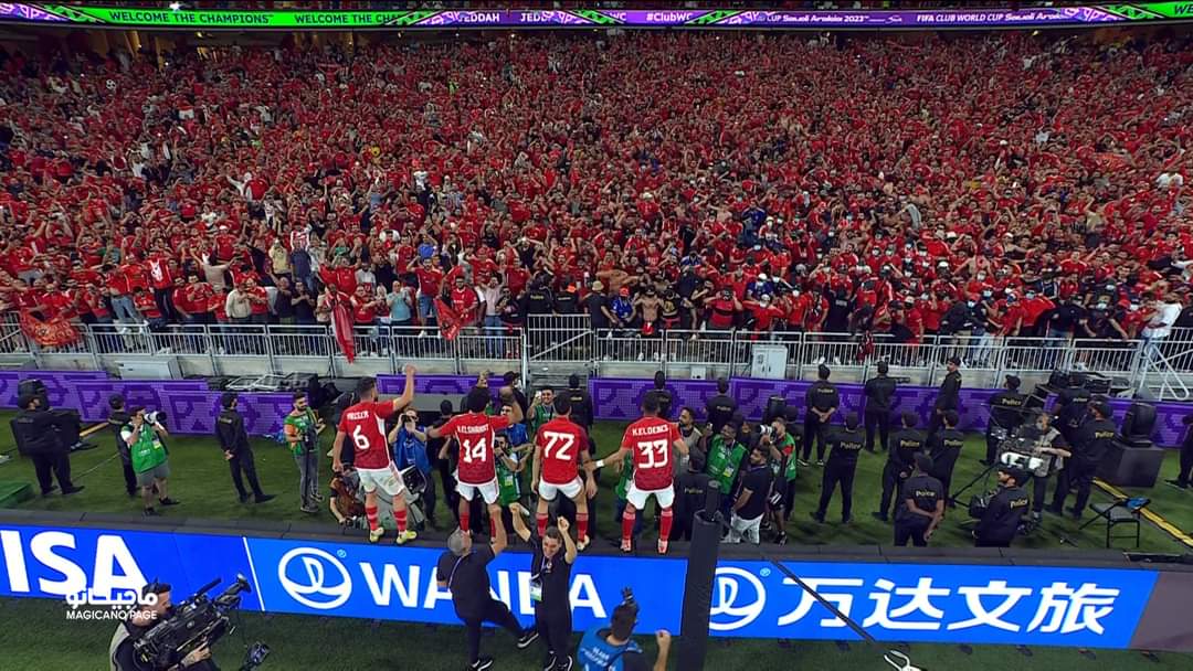 Totta__1's tweet photo. فـ لنجعلها ليـلـه Red عـ المُستبد 🤏🏻🦅
#نهائى_المونديال_يا_اهلى https://t.co/qmvq2r2wOA