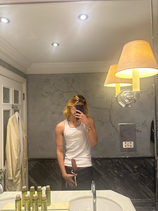 Aperta na B!O 😮&zwj;💨🤤 https://t.co/BweUGtuaL8