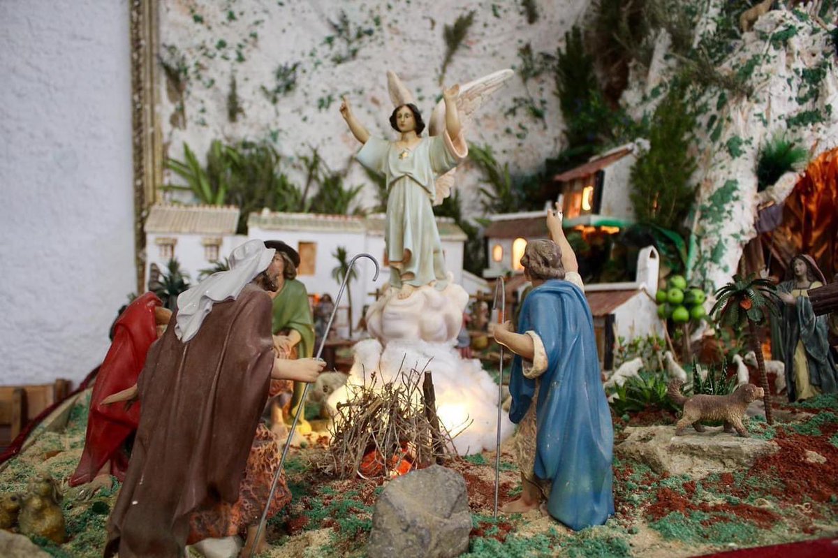 JCMartinTorres's tweet photo. #Navidad | #Mijas | #belén

✝️ Esta mañana hemos visitado el bonito belén de la Parroquia Santa Teresa de La Cala. 

👉 Se puede visitar en horario de apertura de la parroquia hasta después de Reyes

!! No os lo perdáis !! 😊

¡¡¡Enhorabuena por el magnífico trabajo!!! https://t.co/UDAa0KuiWI