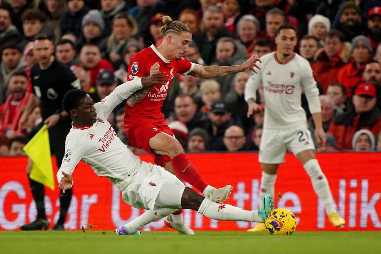 UtdPlug on X: "✓ Ten Hag on Mainoo: "He has calm and composure. His greatest quality is his analysis of the game, but he is good physically." #MUFC https://t.co/hrBRtHFc2t" / X