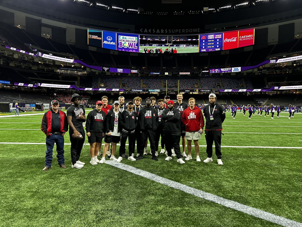 Jax State Football EQ (@jax_stateeq) on Twitter photo Your 2023 New Orleans Bowl Champions Jax State Equipment Staff‼️⚜️
-
Stay tuned for off season projects as we prep for the 2024 season!
#HardEdge | #EarnSuccess Your 2023 New Orleans Bowl Champions Jax State Equipment Staff‼️⚜️
-
Stay tuned for off season projects as we prep for the 2024 season!
#HardEdge | #EarnSuccess