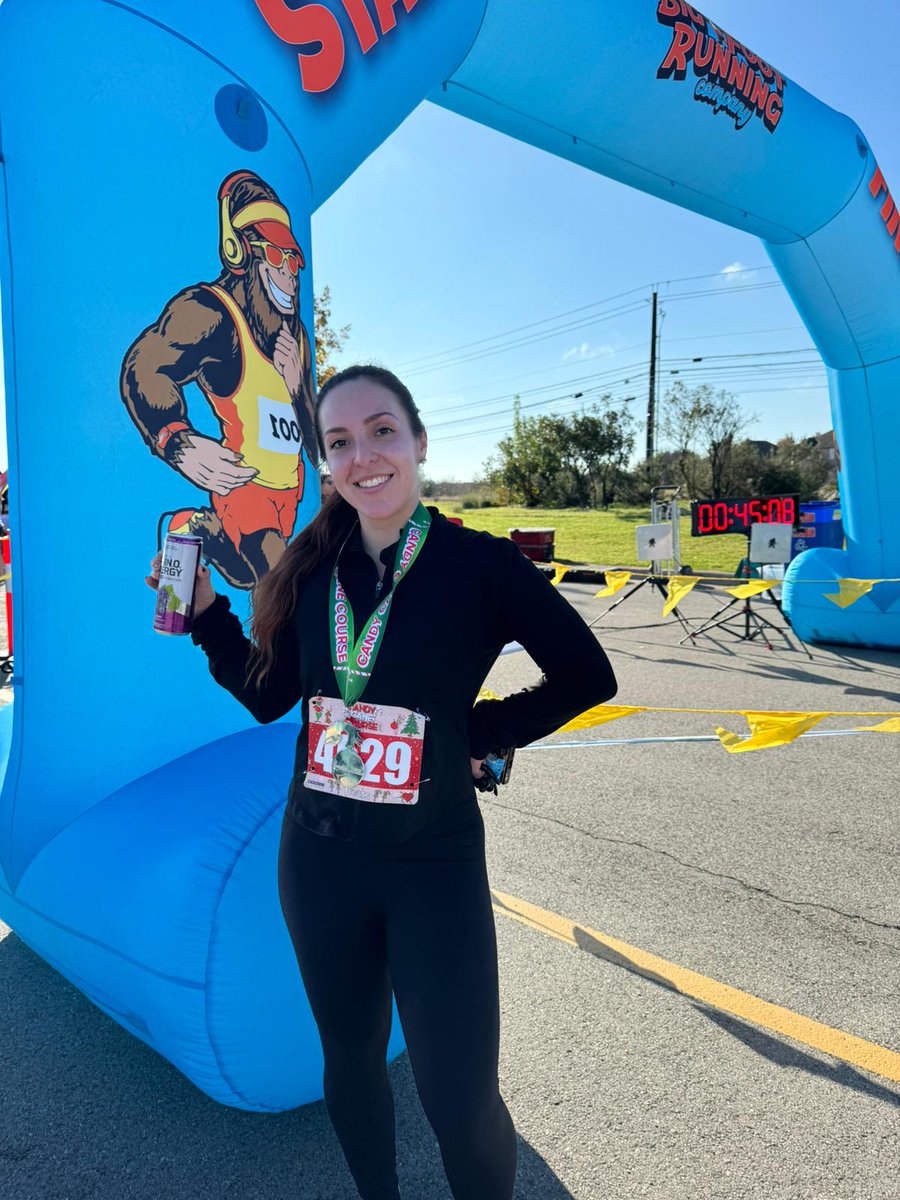 marialenom's tweet image. Ran the Candy Cane 5K yesterday! Excited to run more this coming year 🤜🤛 #5k #run #fitdevs