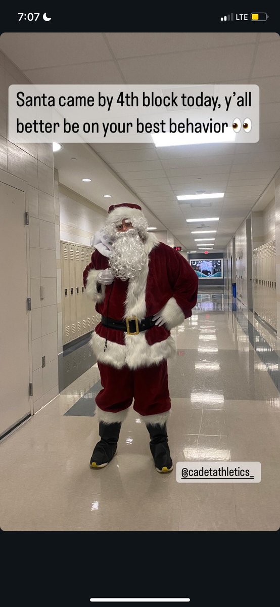 BensonEnglish's tweet image. It was so nice of santa to stop by 4th block! 🎅🏻 #cadetcommunity