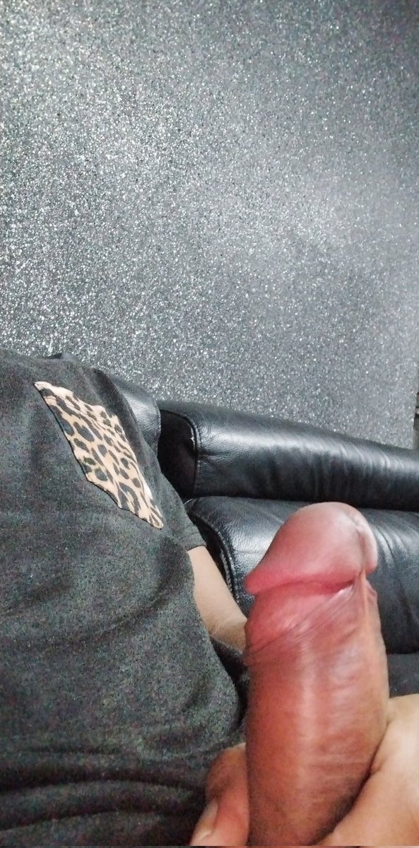 JoseMutiol45870's tweet photo. La cabeza de mi pene si es bella😋
🔥
🔥
🔥
Dale Rt y te llega algo al privado🙃 https://t.co/T0307em3hJ