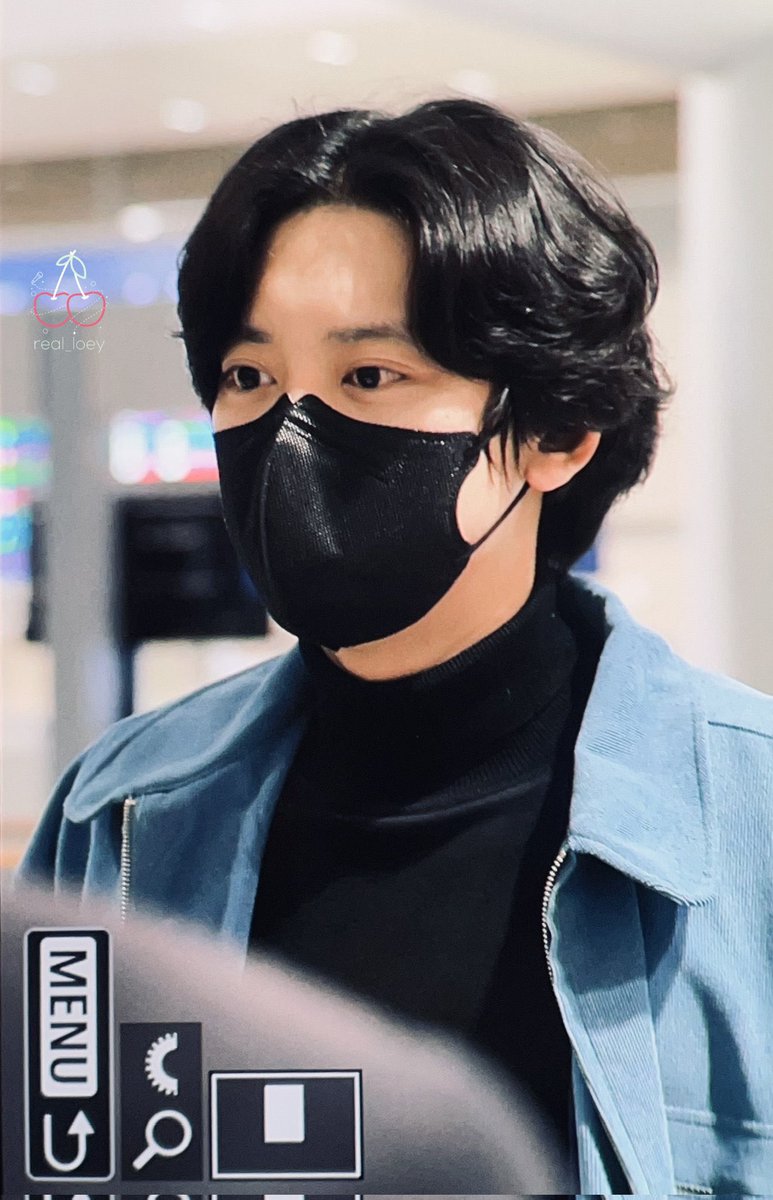 EXOGlobal's tweet photo. [PREVIEW] 231218 #CHANYEOL arrival @ ICN Airport
cr. loey_real__pcy

#EXO #엑소 @weareoneEXO https://t.co/N5V6TwFf6P