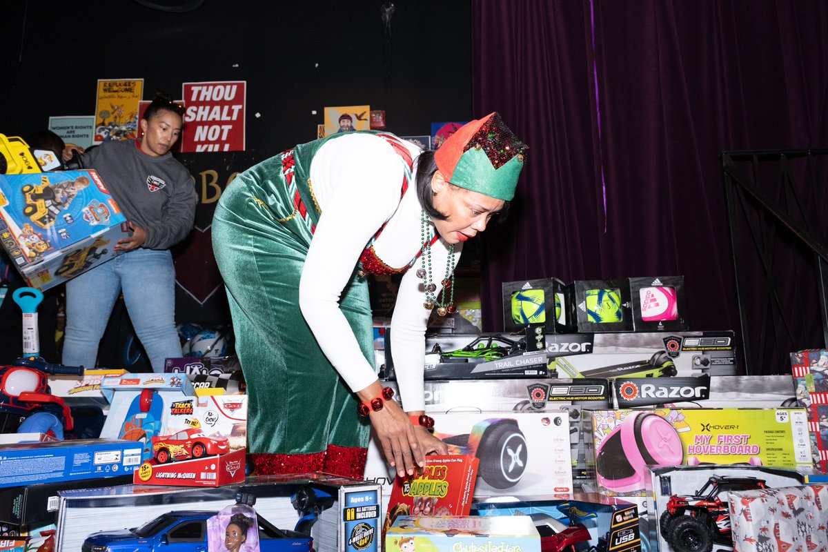KnightCorey's tweet photo. "I am incredibly grateful for the amazing support and contributions that made our 2nd Annual Christmas on the Inside Season of Giving Initiative a huge success! This year, we were able to help 51 families and 120 children, thanks to our generous donors and partners! https://t.co/yl2Pdpn01k