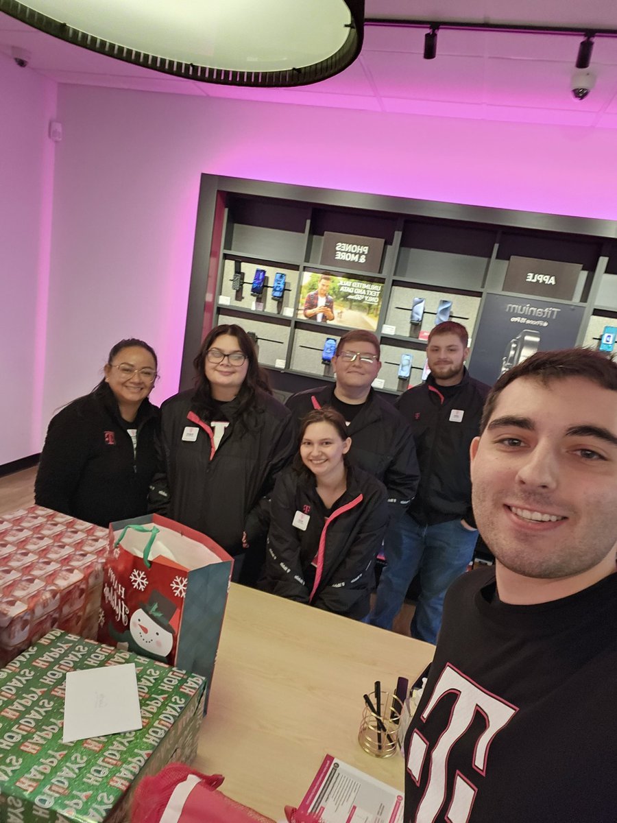 We had our Secret Santa gift exchange today in our store #418G here in Plover,WI. My team is blessed and happy 😁 Enjoy the holidays! #TmobileHolidays <a href="/TMobile/">T-Mobile</a> <a href="/markredder/">Mark Redder</a> <a href="/JohnLoughren/">John Loughren</a>