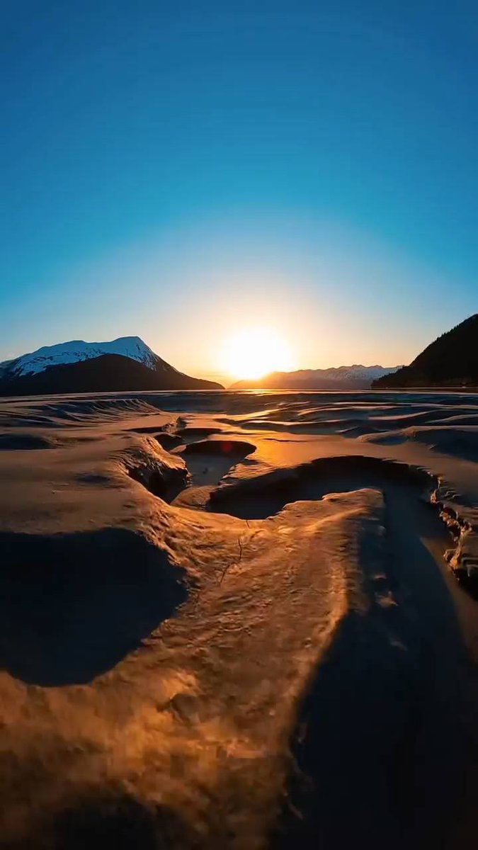 Lenough281567's tweet image. Enjoy ﾠthe ​romantic ᱸmoment ​and ​cherish ﾠdaily  life.