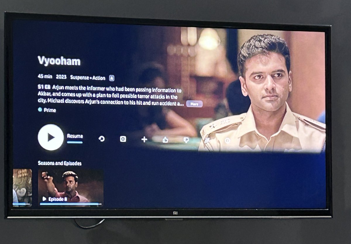 📺 #Vyuham by @AnnapurnaStdios on @PrimeVideoIN is a gripping series with finely crafted thrills and a stellar screenplay. A must-watch for all thriller enthusiasts! The suspense will keep you hooked until the thrilling climax. 🍿 #BingeWatch #ThrillerSeries