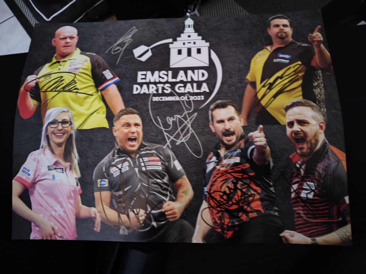 #dartzn <a href="/ElmarPaulke/">Elmar Paulke</a> mal gucken ob fallon das holt!