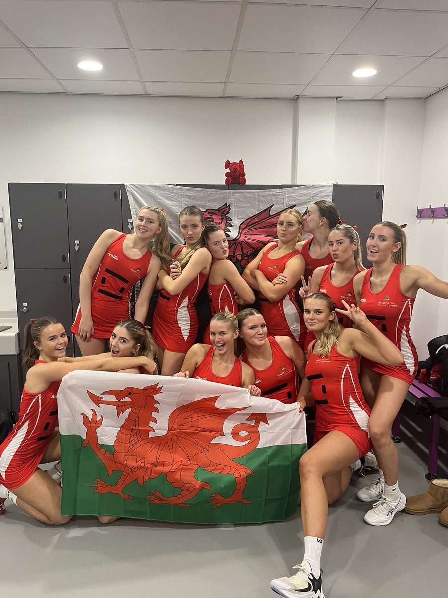Putting on the red and black dresses is a true honour & not something I take for granted! 

Grateful & proud to have gained experience in the @EuropeNetball U19s pilot event, representing @WalesNetball_ 🏴󠁧󠁢󠁷󠁬󠁳󠁿

Cannot thank the management enough!
 
Memories made & learnings taken ❤️