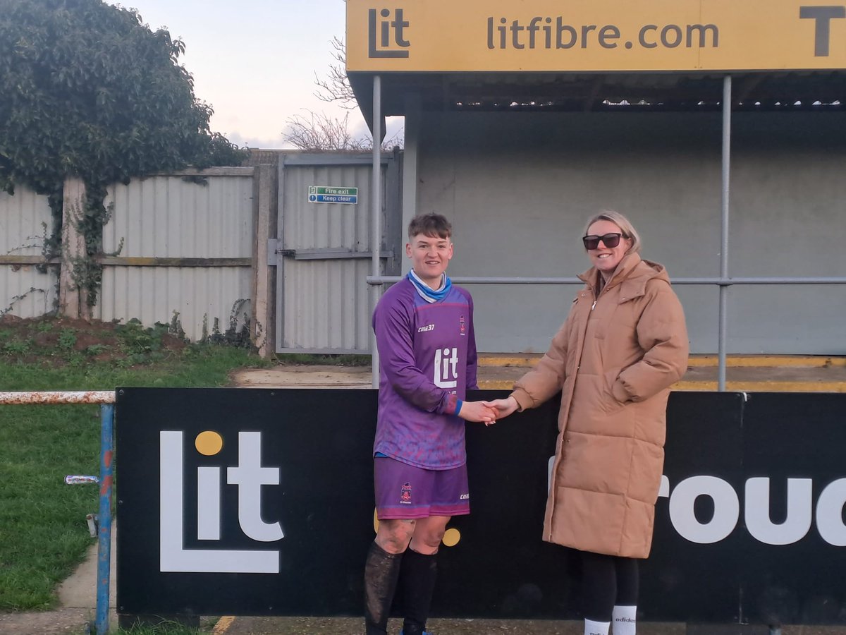 Laura Allen and Nia Brooks were on target in the Ladies 2-1 win over Corringham Cosmos Women at The Austin Arena this afternoon. Goalkeeper Christina Cash was named @litfibre player of the match 👏