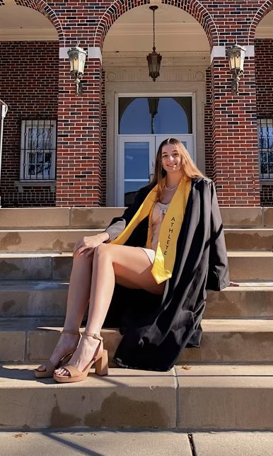 briagodona's tweet photo. After four years of volleyball and academics at WSU, my daughter, Natalie has stepped into the transfer portal! Overflowing with pride and excitement for her future journey. Can't wait to witness the amazing life she's destined to build. 🎉 #ProudParent #FutureGradStudent https://t.co/YIG0Smm9cB