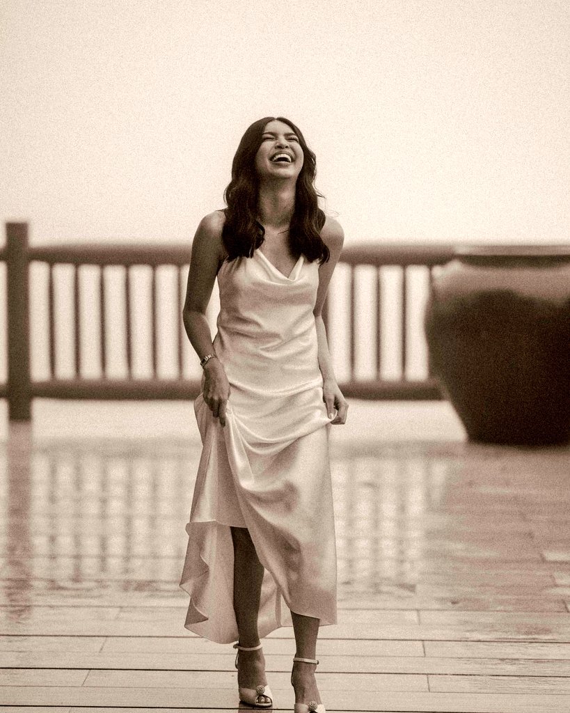 Goodmorning! Goodmorning! Goodmorning, Nicomaine😘💛😌

Happy Monday! 
May your week be abundantly blessed. 🤟
Stay safe. Stay healthy. Stay happy.

<a href="/mainedcm/">Maine Mendoza</a>  | #MaineMendoza