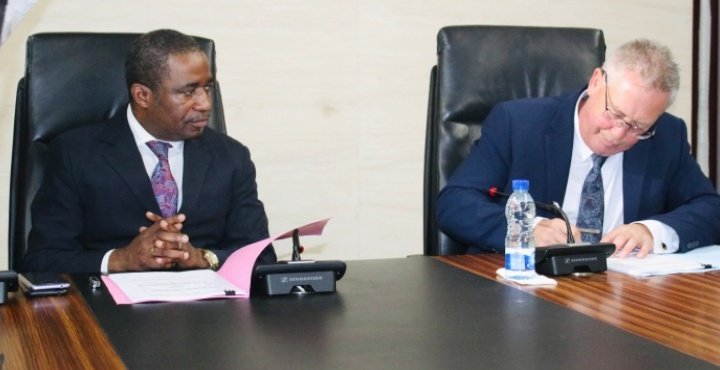 LA MULTINACIONAL MILTON PETROLEUM Y EL MINISTERIO DE MINAS E HIDROCARBUROS FIRMAN UN ACUERDO MARCO DE EMPRESA CONJUNTA, ASOCIACION TECNICA E INVERSION DEL PROYECTO  DE CONSTRUCCION DE UNA REFINERIA MODULAR DE 20.000 BPD.