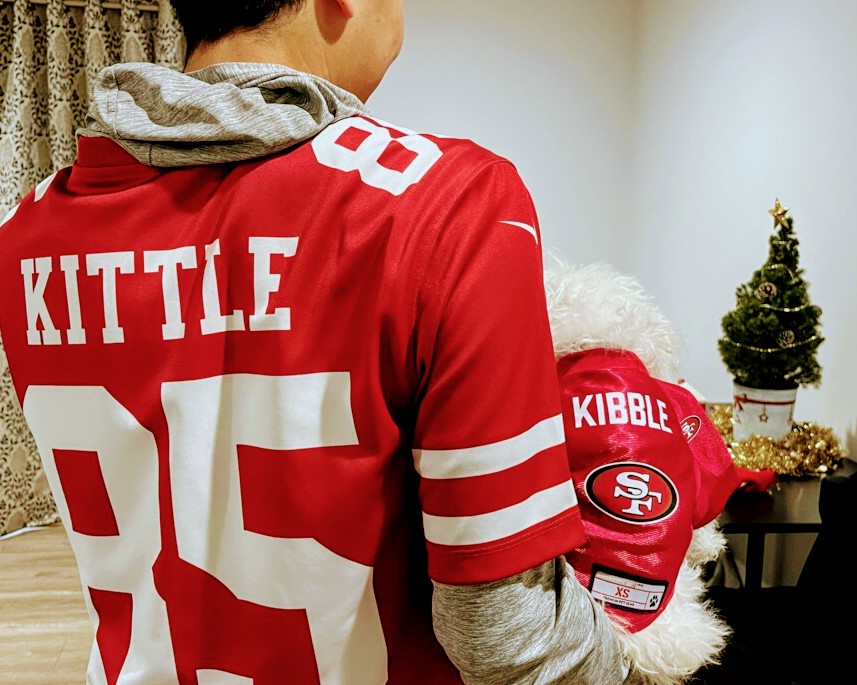 Benji Xie (@benjixie) on Twitter photo Broke out doggo's Christmas present a bit early for game day!
<a href="/gkittle46/">George Kittle</a> #49ers #fttb Broke out doggo's Christmas present a bit early for game day!
<a href="/gkittle46/">George Kittle</a> #49ers #fttb
