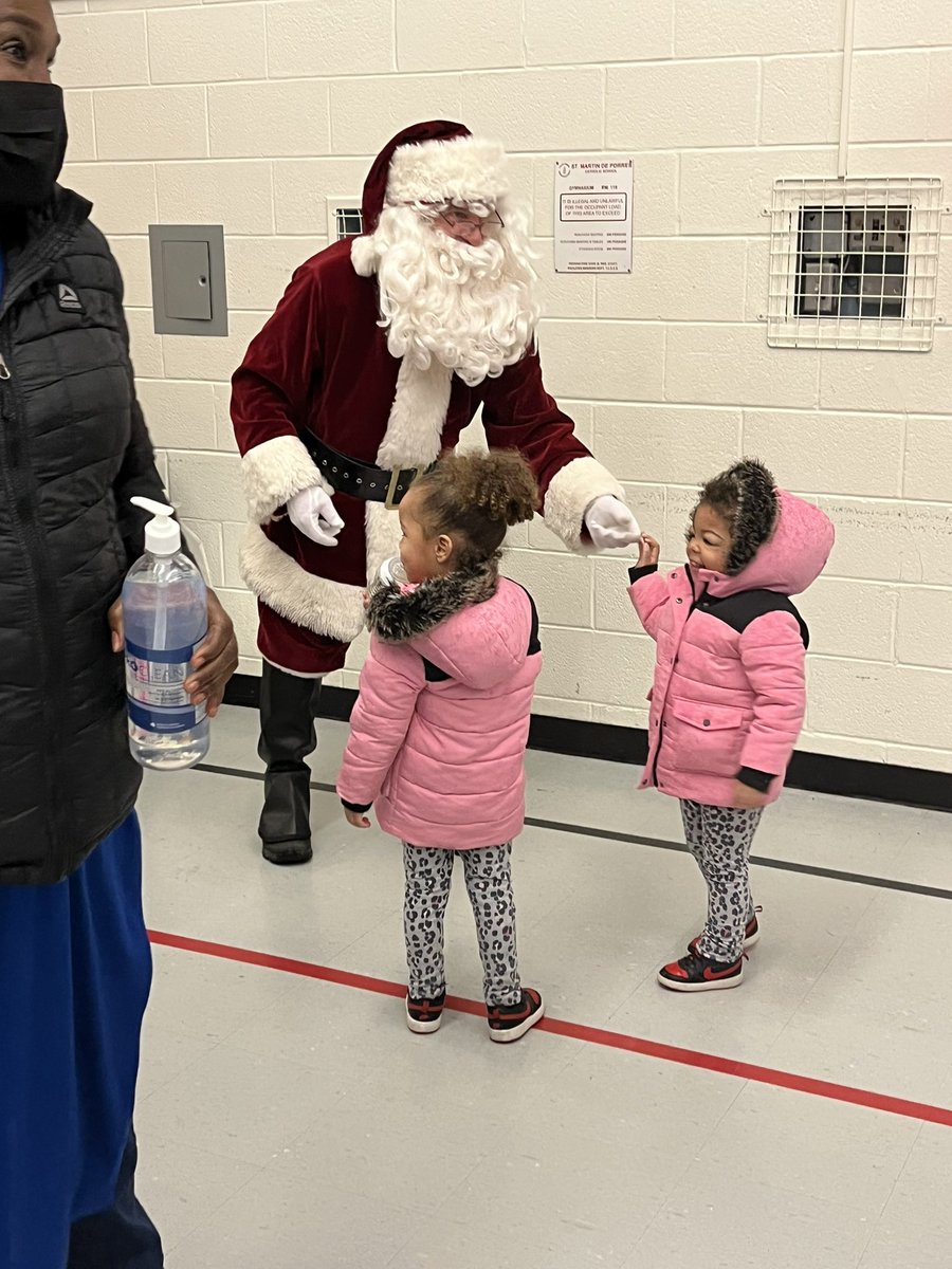 Today we got to share some Christmas cheer! We attended the Danzig Christmas party, and was honoured to hand out presents to the youth of the complex! What a fun afternoon!                            <a href="/tps43div/">43 Division</a> <a href="/torontohousing/">Toronto Housing</a> @daverydzik