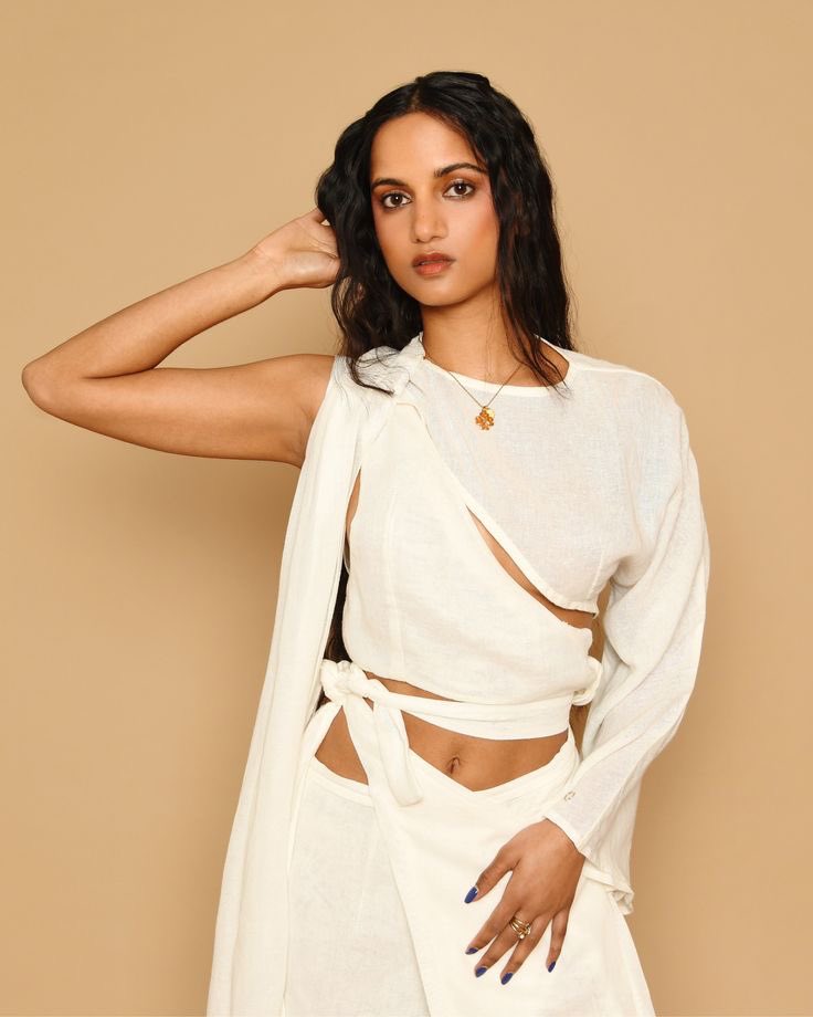 0fCapitolWraith's tweet image. — White to be bold. White to not blend into the night. White to give warning. For if you were going to assassinate a man, he was entitled to see you coming.