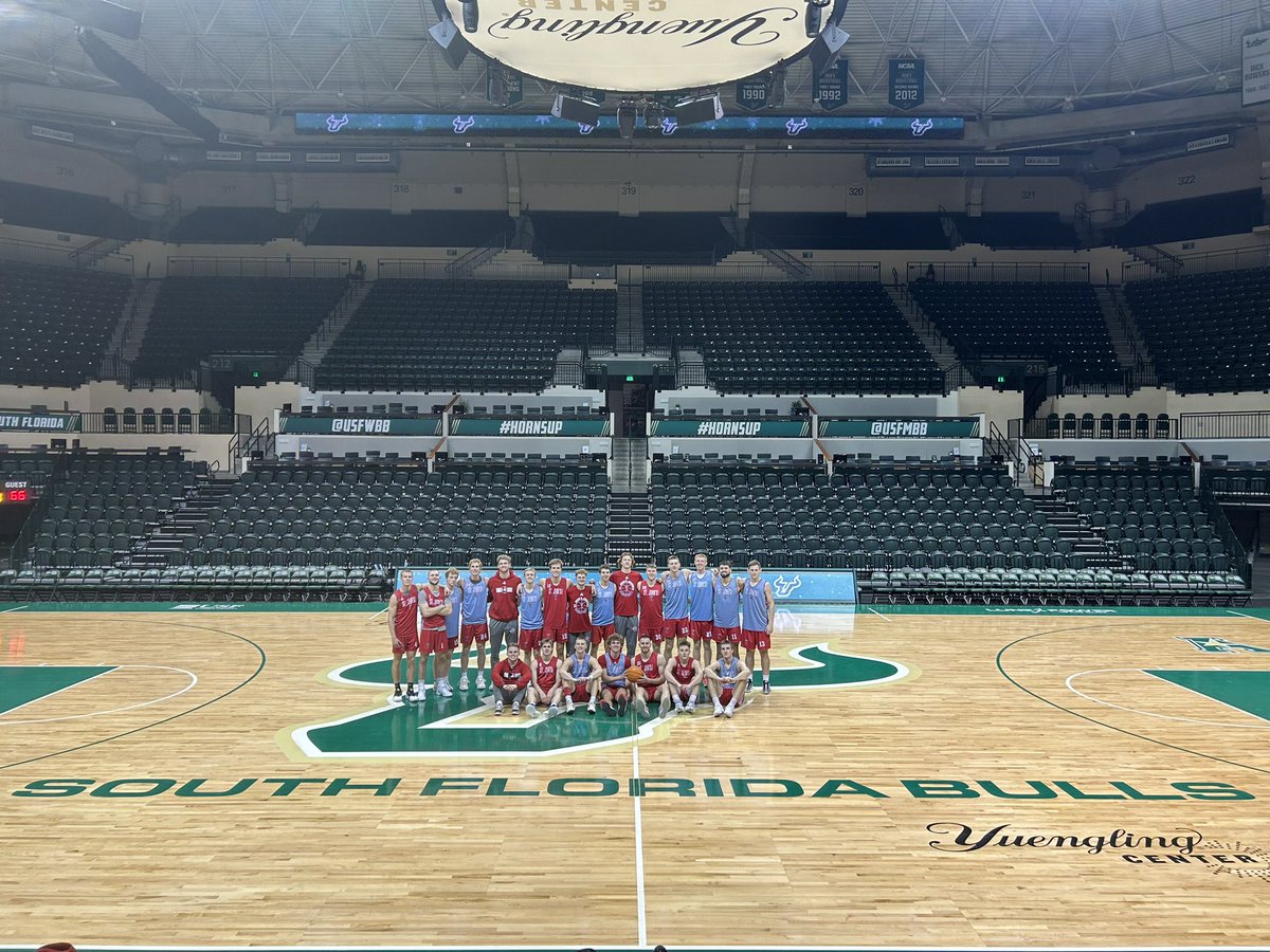 Thanks to <a href="/USFMBB/">USF Men's Basketball</a> for hosting us for a practice today!

#GoJohnnies