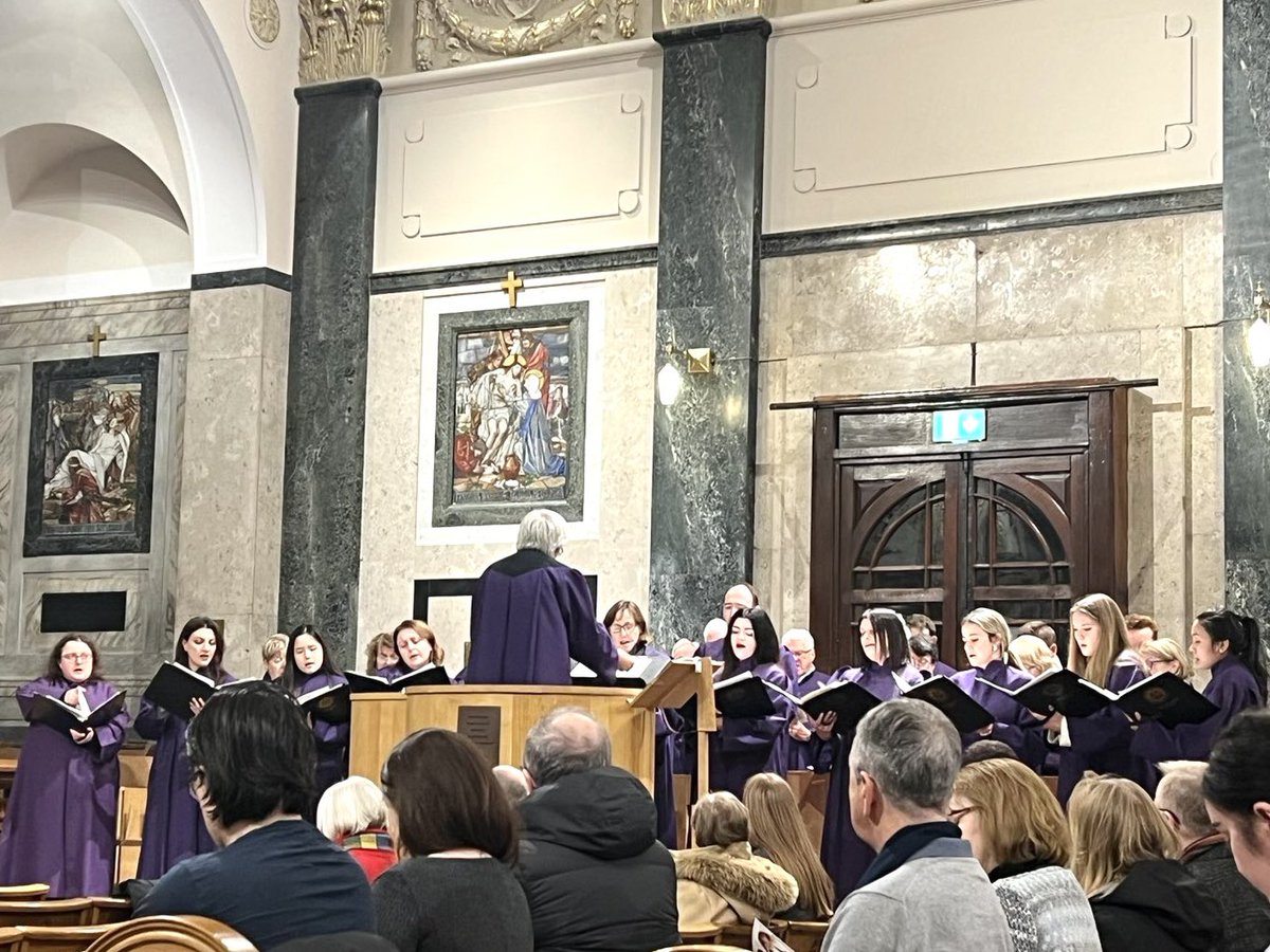 Jaylan Azer (@dr_jaylan) on Twitter photo We had a beautiful carol service today ๐๐ถ๐ Thanks dear <a href="/OlgaCie/">Olga Cieลlak</a> for the photo ๐ <a href="/StJesuit/">St Aloysiusโ Jesuit Church,Garnethill, Glasgow</a> We had a beautiful carol service today ๐๐ถ๐ Thanks dear <a href="/OlgaCie/">Olga Cieลlak</a> for the photo ๐ <a href="/StJesuit/">St Aloysiusโ Jesuit Church,Garnethill, Glasgow</a>