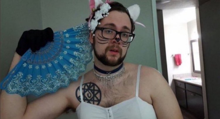 masc players before 😍:         masc players after..
#royalehigh #royalehighcampus3